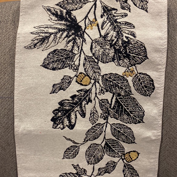 Thyme & Table runner - Picture 2 of 5